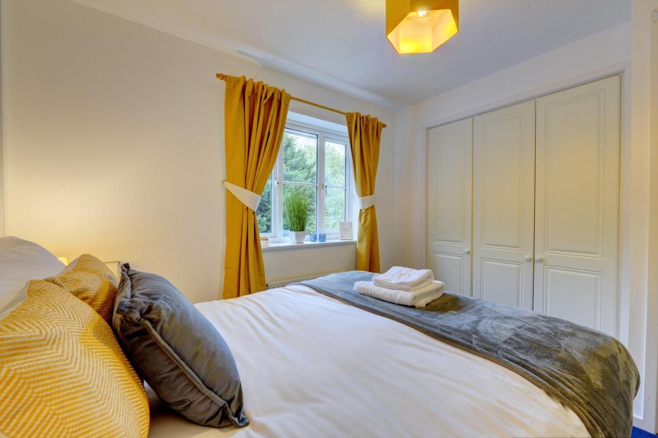 Modern 2 Bed House Sleeps 6 Southam Town Centre - Inspire Homes Ltd Ngoại thất bức ảnh